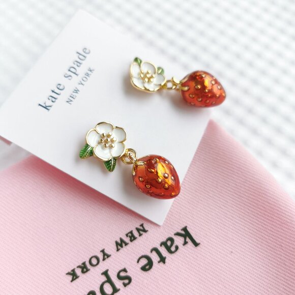 Kate Spade Red Picnic Perfect Strawberry Earrings NEW - Picture 2 of 3